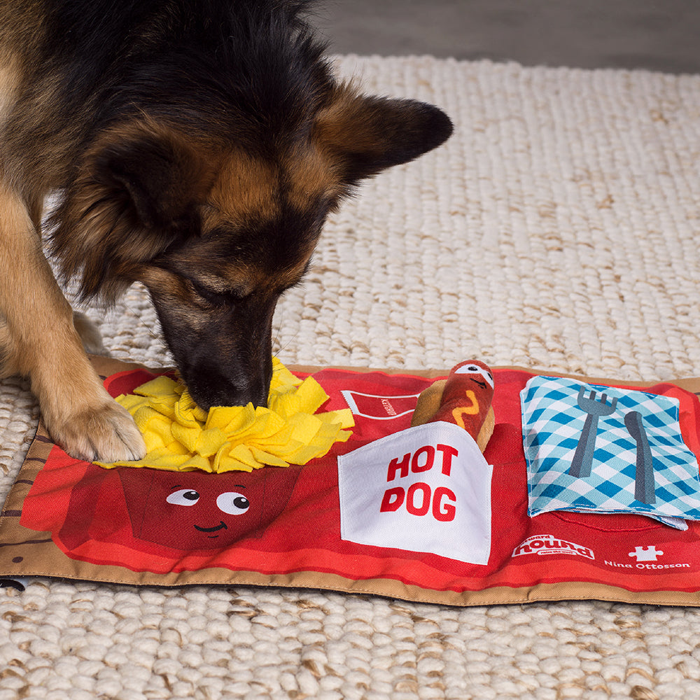 Burger & Bark Fast Food Snuffle Mat